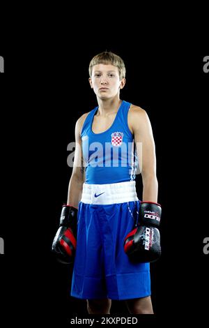 Nikolina Cacic foto a Zagabria, Croazia il 02. Luglio 2021. È diventata la prima Olympian di boxe croata nella storia dopo aver vinto i Giochi Olimpici di Tokyo nella categoria 57 kg alle qualificazioni olimpiche di Parigi. Foto: Igor Kralj/PIXSELL Foto Stock