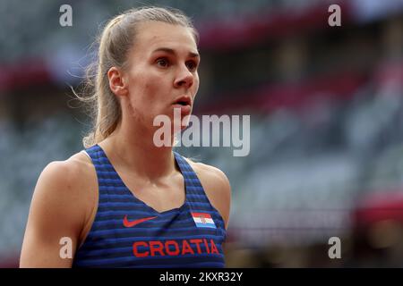 Sara Kolak del Team Croatia gareggia nella qualificazione femminile di lancio Javelin il giorno undici dei Giochi Olimpici di Tokyo 2020 allo Stadio Olimpico del 03 agosto 2021 a Tokyo, Giappone. Foto: Igor Kralj/PIXSELL Foto Stock