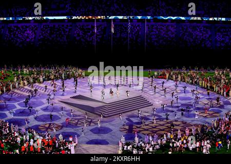 Gli animatori si esibiscono durante la cerimonia di chiusura dei Giochi Olimpici di Tokyo 2020 allo Stadio Olimpico il 08 agosto 2021 a Tokyo, Giappone. Foto: Igor Kralj/PIXSELL Foto Stock