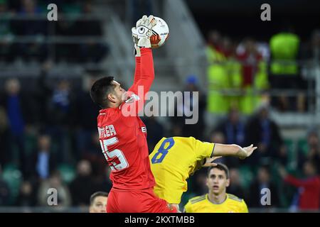 VIENNA, AUSTRIA - 21 OTTOBRE: Goleeper di SK Rapid Wien Paul Gartler in azione durante la partita H del gruppo UEFA Europa League tra Rapid Wien e Dinamo Zagreb allo stadio Allianz il 21 ottobre 2021 a Vienna, Austria. Foto: Marko Lukunic/PIXSELL Foto Stock