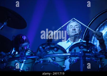 Alla Fiera di Zagabria, il concerto è stato tenuto dal batterista e fondatore della band Pink Floyd Nick Mason come parte del suo tour Sauterful of Secrets di Nick Mason. Foto: Zeljko Hladika/PIXSELL Foto Stock