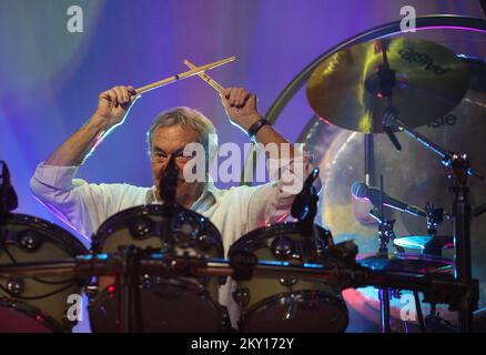 Alla Fiera di Zagabria, il concerto è stato tenuto dal batterista e fondatore della band Pink Floyd Nick Mason come parte del suo tour Sauterful of Secrets di Nick Mason. Foto: Zeljko Hladika/PIXSELL Foto Stock