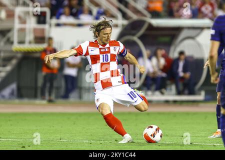 SPLIT, CROAZIA - GIUGNO 06: Luka Modric della Croazia durante la Lega delle Nazioni UEFA Una partita del Gruppo 1 tra Croazia e Francia allo Stadion Poljud il 6 giugno 2022 a Spalato, Croazia. Foto: Miroslav Lelas/PIXSELL Foto Stock