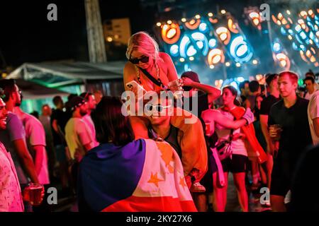 Performance di DJ Oliver Heldens nella seconda notte del Festival Ultra Europe tenutosi a Spalato, Croazia, il 09 2022 luglio. Foto: Zvonimir Barisin/PIXSELL Foto Stock