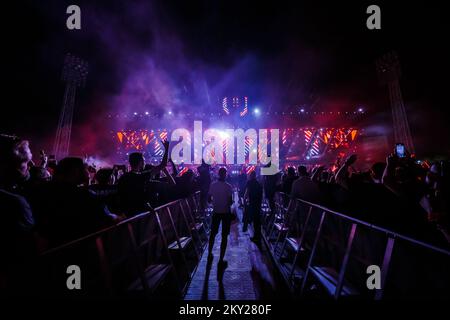 Performance di DJ Oliver Heldens nella seconda notte del Festival Ultra Europe tenutosi a Spalato, Croazia, il 09 2022 luglio. Foto: Zvonimir Barisin/PIXSELL Foto Stock