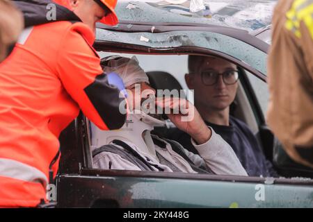 Esercitazioni della contea delle forze di protezione civile 'Samobor 2022' tenutesi a Samobor , Croazia, il 17 settembre 17, 2022 Foto: Tomislav Miletic/PIXSELL Foto Stock