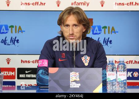 Il capitano Luka Modric alla conferenza stampa della nazionale croata di calcio allo stadio Maksimir di Zagabria, Croazia, il 21 settembre 2022. La Croazia giocherà domani a Maksimir una partita della UEFA Nations League contro la Danimarca. Foto: Goran Stanzl/PIXSELL Foto Stock