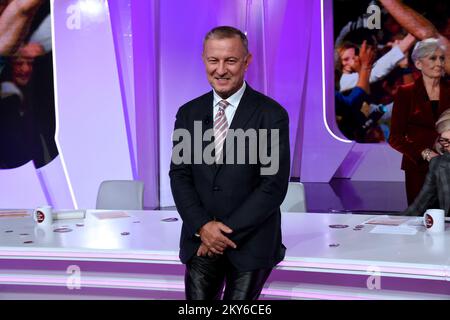 Milano, Italia. 01st Dec, 2022. Milano, trasmissione televisiva 'il club della Coppa del mondo' - Antonello Piroso Credit: Agenzia indipendente per le foto/Alamy Live News Foto Stock