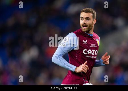 Cardiff, Regno Unito. 30th Nov 2022. Camere Calum di Aston Villa in azione. Cardiff City / Aston Villa nel Peter Whittingham Memorial Match al Cardiff City Stadium il 30th novembre 2022. Credit: Lewis Mitchell/Alamy Live News Foto Stock