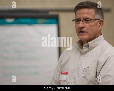 Oklahoma Kicks Off Safe Schools 101 Initiative. Oklahoma gravi tempeste e tornado. Fotografie relative a disastri e programmi, attività e funzionari di gestione delle emergenze Foto Stock