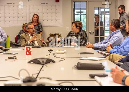 Elizabeth Zimmerman visita l'Area Field Office in Iowa. Iowa forti tempeste, tornado, venti in linea retta e inondazioni. Fotografie relative a disastri e programmi, attività e funzionari di gestione delle emergenze Foto Stock
