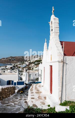 Chiesa dipinta di bianco, Horta, Mykonos, Grecia Foto Stock