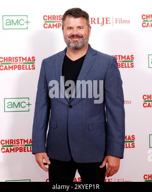 Los Angeles, Stati Uniti. 30th Nov 2022. Los Angeles, CA, - 29 novembre 2022: L'ospite arriva alla prima del film 'Natale con i campbells' all'edizione West Hollywood Credit: Ovidiu Hrubaru/Alamy Live News Foto Stock