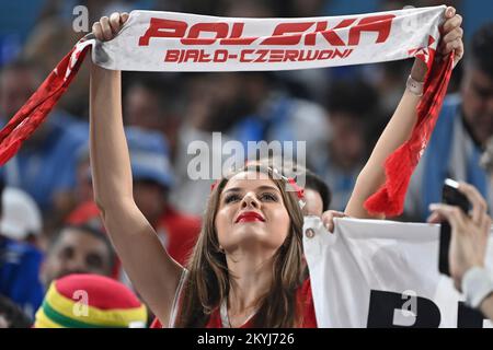 Tifoso polacco, tifoso di calcio, giovane donna. Game 39, Group C Poland PO) - Argentina (ARG) 0-2 il 30th novembre 2022, Stadium 974 Football World Cup 20122 in Qatar dal 20th novembre. - Dalle 18.12.2022 alle Foto Stock