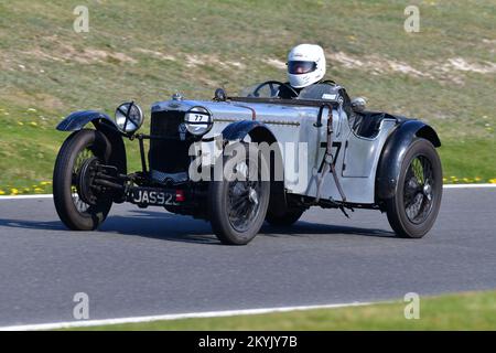 Paul Weston, Frazer Nash TT replica, Frazer Nash/GN Race, quindici minuti di gare vicine, con vetture che risalgono dai primi anni '1920s alla metà degli anni '1930s, uomo Foto Stock