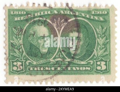 ARGENTINA - 1910 1 maggio: 3 centavos francobollo verde raffigurante ritratti di Miguel de Azcuenaga e Padre Manuel M. Alberti. Centenario della repubblica. Iscrizione "1810 1910". La Rivoluzione di Maggio cacciò il viceré. Altre forme di governo, come una monarchia costituzionale o una reggenza sono state brevemente prese in considerazione. Anche il vicereame fu rinominato, e divenne nominalmente le Province unite della Río de la Plata. Tuttavia, lo status dei diversi territori che appartenevano al vicereame cambiò molte volte nel corso della guerra Foto Stock