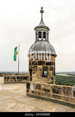 Konigstein è un'enorme fortezza nel sud-est della Germania. Foto Stock