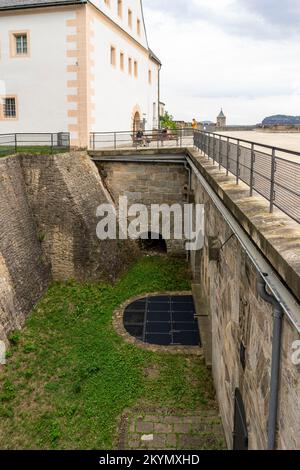 Konigstein è un'enorme fortezza nel sud-est della Germania. Foto Stock