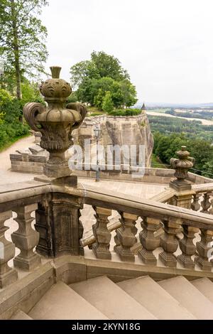 Konigstein è un'enorme fortezza nel sud-est della Germania. Foto Stock