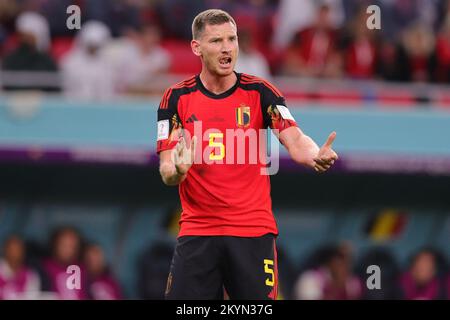 AR Rayyan, Qatar. 01st Dec, 2022. Il belga Jan Vertonghen reagisce durante la partita di Coppa del mondo FIFA Qatar 2022 Group F tra Croazia e Belgio allo stadio Ahmad Bin Ali di Ar-Rayyan, Qatar, il 1 dicembre 2022. Foto di Peter Dovgan. Solo per uso editoriale, licenza richiesta per uso commerciale. Non è utilizzabile nelle scommesse, nei giochi o nelle pubblicazioni di un singolo club/campionato/giocatore. Credit: UK Sports Pics Ltd/Alamy Live News Foto Stock