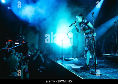 Milano, Italia. 01st Dec, 2022. Alice Merton suona dal vivo ad Alcatraz il 26 novembre 2022 a Milano (Foto di Alessandro Bremec/NurPhoto) Credit: NurPhoto/Alamy Live News Foto Stock