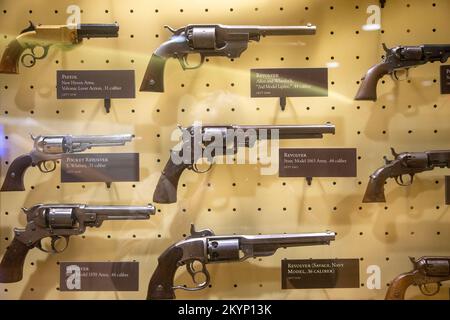 Le pistole sono esposte al Museo del Parco militare Nazionale di Gettysburg, Pennsylvania. Foto Stock