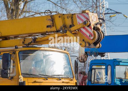 Autogru industria automezzi automezzi macchinari industriali trasporto costruzione, mezzi di trasporto macchina pesante. Foto Stock