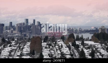 Skyline invernale di Vancouver visto da Burnaby nella British Columbia, Canada Foto Stock