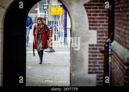 L'AIA - Ministro della Giustizia e della sicurezza, Dilan Yeṣilgöz al Binnenhof prima del Consiglio settimanale dei Ministri. ANP ROBIN UTRECHT olanda fuori - belgio fuori Foto Stock