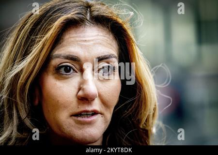L'AIA - Ministro della Giustizia e della sicurezza, Dilan Yeṣilgöz al Binnenhof prima del Consiglio settimanale dei Ministri. ANP ROBIN UTRECHT olanda fuori - belgio fuori Foto Stock