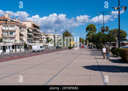 Passeggiata a Cambrils Spagna Costa Dorada Tarragona Provincia bel tempo Foto Stock