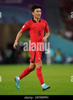 Hwang in-Beom della Corea del Sud durante la partita del Gruppo H della Coppa del mondo FIFA allo stadio Education City di al-Rayyan, Qatar. Data immagine: Venerdì 2 dicembre 2022. Foto Stock