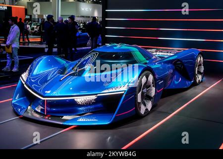 Alpine Alpenglow auto sportiva alimentata a idrogeno presentata al Salone dell'automobile di Parigi, Francia - 17 ottobre 2022. Foto Stock