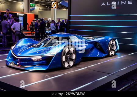 Alpine Alpenglow auto sportiva alimentata a idrogeno presentata al Salone dell'automobile di Parigi, Francia - 17 ottobre 2022. Foto Stock