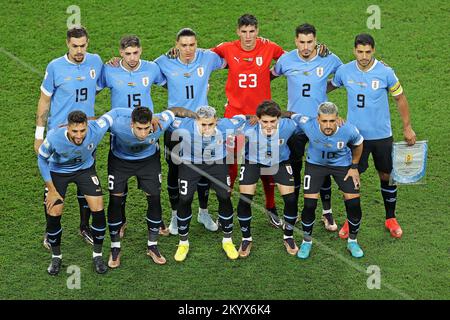 Qatar. 02nd Dec, 2022. 2nd dicembre 2022; Stadio al Janoub, Qatar: Calcio della Coppa del mondo FIFA, Ghana contro Uruguay: I giocatori dell'Uruguay posano per la loro squadra immagine credito: Action Plus Sports Images/Alamy Live News Foto Stock