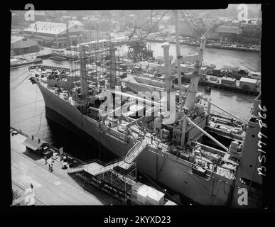AKA-113 Charleston , navi, navi Navali, barche, storia navale, Navy Foto Stock