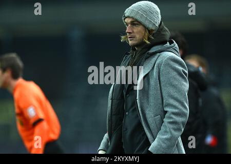 Bruxelles, Belgio. 02nd Dec, 2022. Guillaume Gillet, allenatore di testa di RSCA Futures, ha raffigurato durante una partita di calcio tra RSCA Futures (U23) e Jong Genk (U16), venerdì 02 dicembre 2022 a Bruxelles, il giorno 16 della 2022-2023 seconda divisione del campionato belga 'Challenger Pro League' 1B. BELGA PHOTO LUC CLAESSEN Credit: Belga News Agency/Alamy Live News Foto Stock