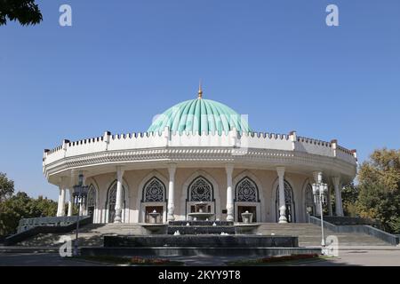 Museo statale di storia di Timuride, Piazza Amir Temur, Tashkent centrale, Provincia di Tashkent, Uzbekistan, Asia centrale Foto Stock