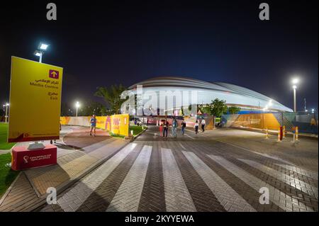 Al Wakrah, Qatar. 02nd Dec, 2022. Una visione generale dello Stadio al Janoub durante la Coppa del mondo FIFA Qatar 2022 Group H match tra Ghana e Uruguay allo Stadio al Janoub di al Wakrah, Qatar il 2 dicembre 2022 (Foto di Andrew Surma/ Credit: Sipa USA/Alamy Live News Foto Stock