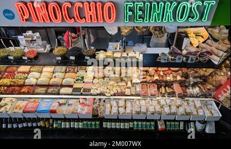 Pinocchio Italian Delicatessen, Kleinmarkthalle, Francoforte sul meno, Assia, Germania, Europa Foto Stock