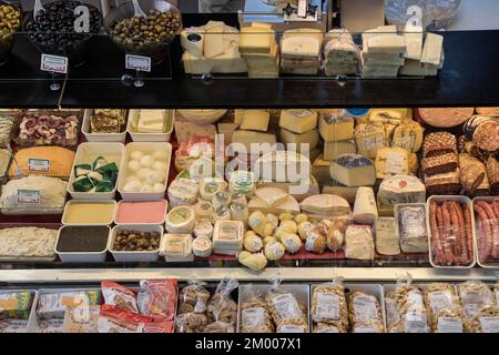 Pinocchio Italian Delicatessen, Kleinmarkthalle, Francoforte sul meno, Assia, Germania, Europa Foto Stock