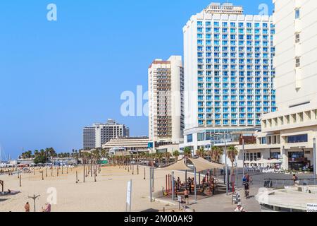 TEL AVIV, ISRAELE - 19 SETTEMBRE 2017: Vista sul lungomare della città. Foto Stock