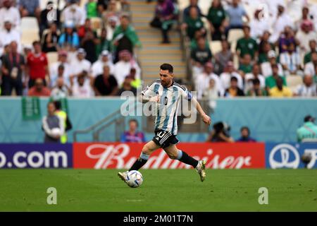 CITTÀ DI LUSAIL, QATAR - 22 NOVEMBRE: Lionel messi dell'Argentina in azione durante la Coppa del mondo FIFA Qatar 2022, partita di Gruppo C tra Argentina e Arabia Saudita allo stadio di Lusail il 22 novembre 2022 a Lusail City, Qatar. (Foto di Amin Jamali/ATPImages) (JAMALI Amin / ATP / SPP) Foto Stock