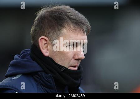 Hartlepool, Regno Unito. 3rd dicembre 2022Stockport il direttore della contea Dave Challinor durante la partita della Sky Bet League 2 tra Hartlepool United e Stockport County a Victoria Park, Hartlepool, sabato 3rd dicembre 2022. (Credit: Marco Fletcher | NOTIZIE MI) Credit: NOTIZIE MI & Sport /Alamy Live News Foto Stock