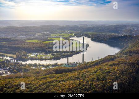 Vista aerea, centrale di Cuno con ciminiera, lago Harkortsee, campeggio, foresta di Kaisberg, Herdecke, Zona della Ruhr, Renania settentrionale-Vestfalia, Germania, C. Foto Stock