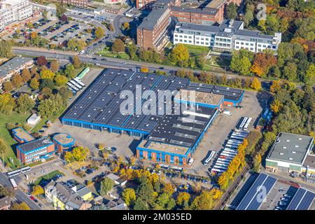 Veduta aerea, Niederrheinische Verkehrsbetriebe AG NIAG, autobus, tetto solare, Moers, zona Ruhr, Renania settentrionale-Vestfalia, Germania, autobus, DE, Europa, AERIA Foto Stock