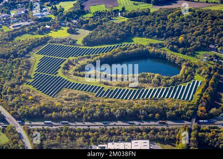 Luftbild, ENNI Solarpark Mühlenfeld, Neukirchen, Neukirchen-Vluyn, Ruhrgebiet, Niederrhein, Nordrhein-Westfalen, Deutschland, DE, Energiekonzern, ENER Foto Stock