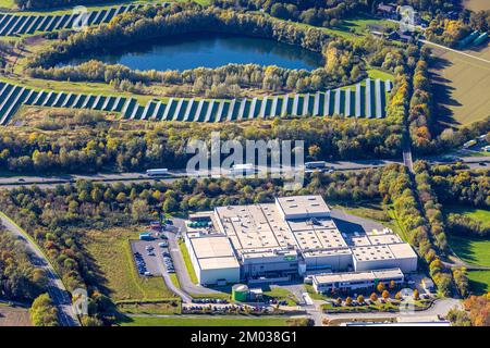 Luftbild, Kerrygold Ornua Deutschland GmbH, Gewerbegebiet Genend, ENNI Solarpark Mühlenfeld, Neukirchen, Neukirchen-Vluyn, Ruhrgebiet, Nordrhein-Westf Foto Stock