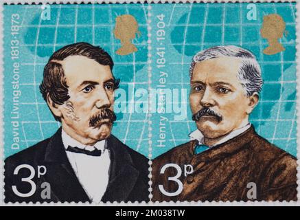 Foto di due francobolli inglesi Uniti con illustrazioni di David Livingstone e Henry Stanley British Explorers serie 1973 Foto Stock