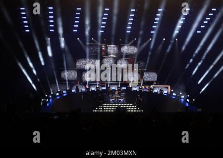 2 dicembre 2022, Toluca, Messico: Klaus Meine cantante della band hard rock tedesca Scorpions suona sul palco durante il ‘Hell and Heaven Metal Fes’t al Pegasus Forum. Il 2 dicembre 2022 a Toluca, Messico. (Foto di Ismael Rosas/ Eyepix Group) Foto Stock